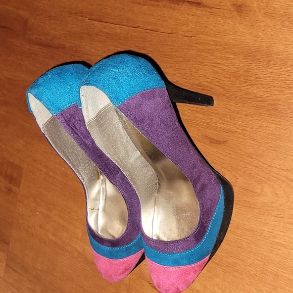 Qupid Size 9 Multicolor round toe pump - Picture 4 of 9